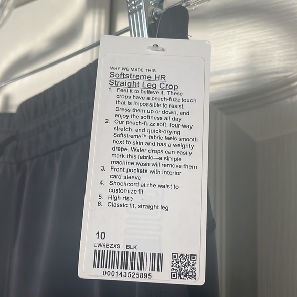 Lululemon soft stream crop - Picture 2 of 3